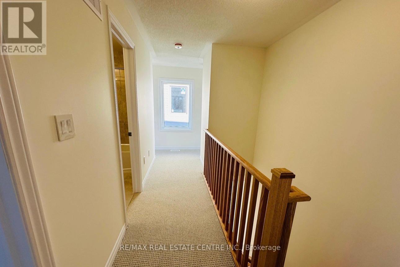 673 Ribstone Court, Oshawa, Ontario  L1K 3G7 - Photo 6 - E13588612