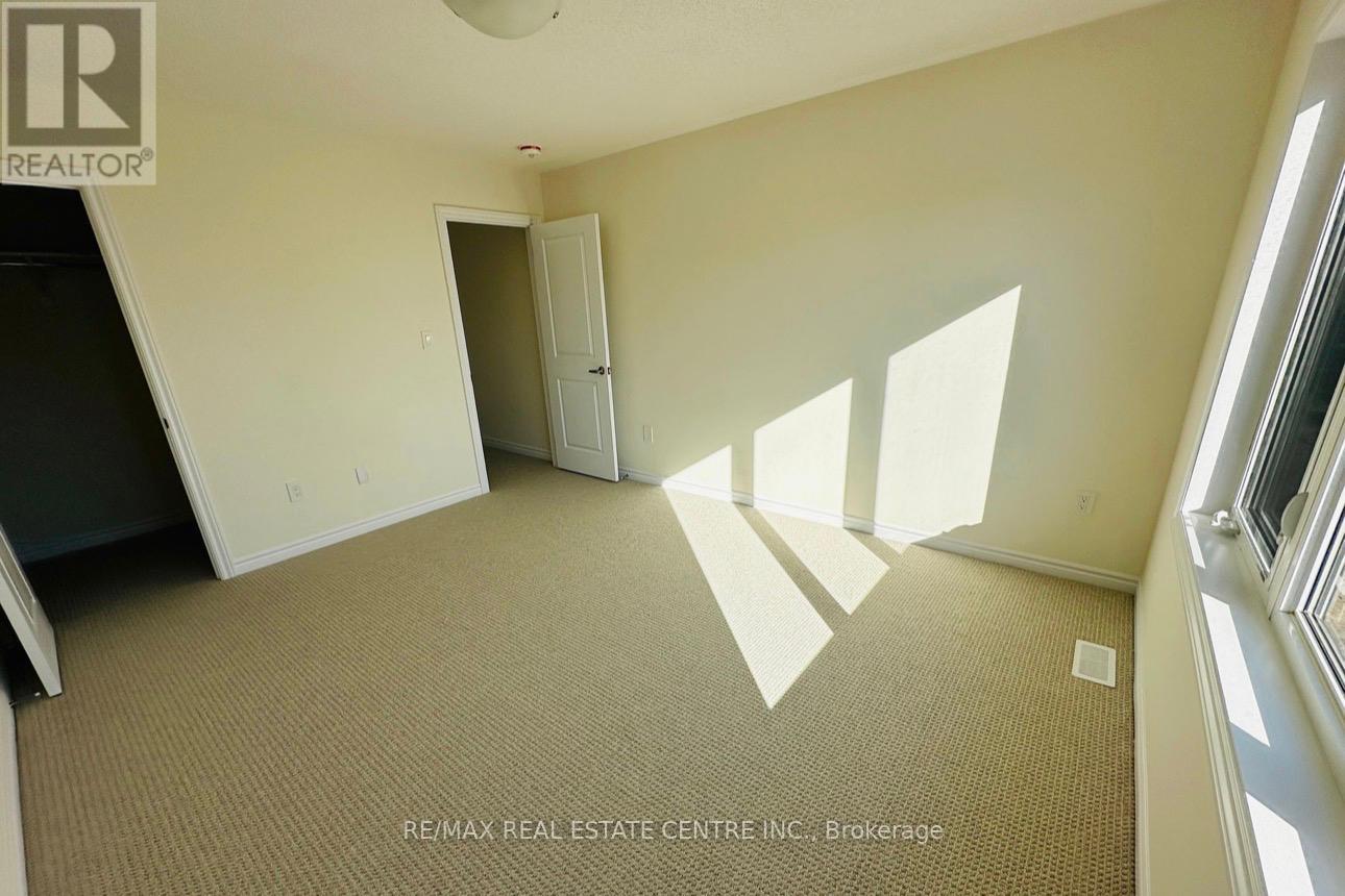 673 Ribstone Court, Oshawa, Ontario  L1K 3G7 - Photo 9 - E13588612
