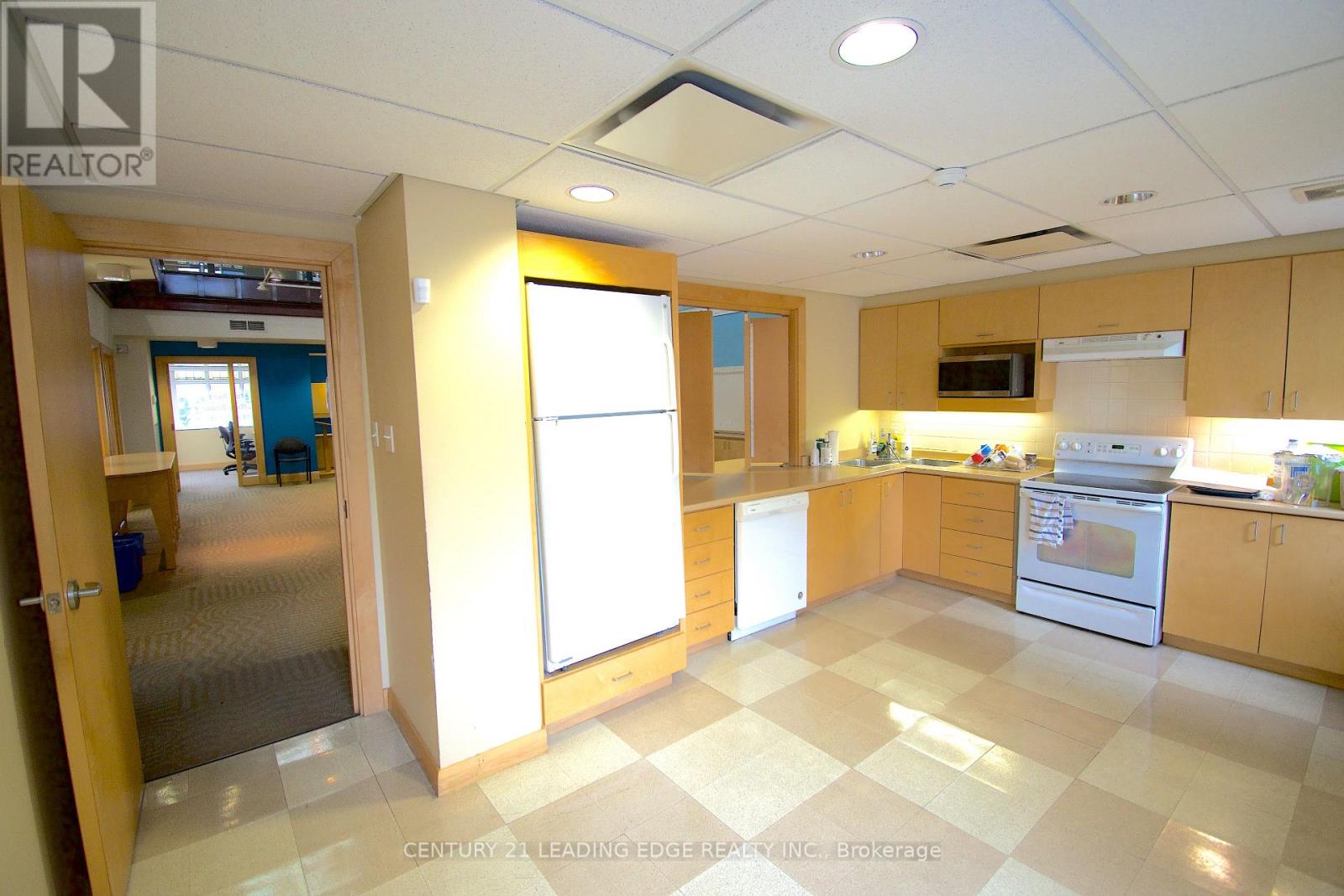 North - Office (2 Storey) - 2550 Danforth Avenue, Toronto, Ontario  M4C 1L2 - Photo 10 - E13588692