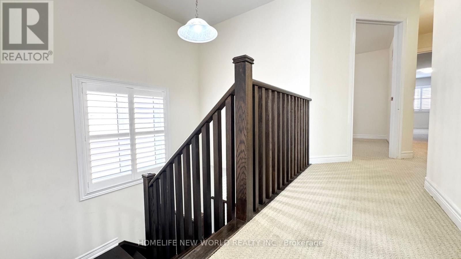 32 Falconridge Terrace, East Gwillimbury, Ontario  L9N 0R2 - Photo 10 - N13588426
