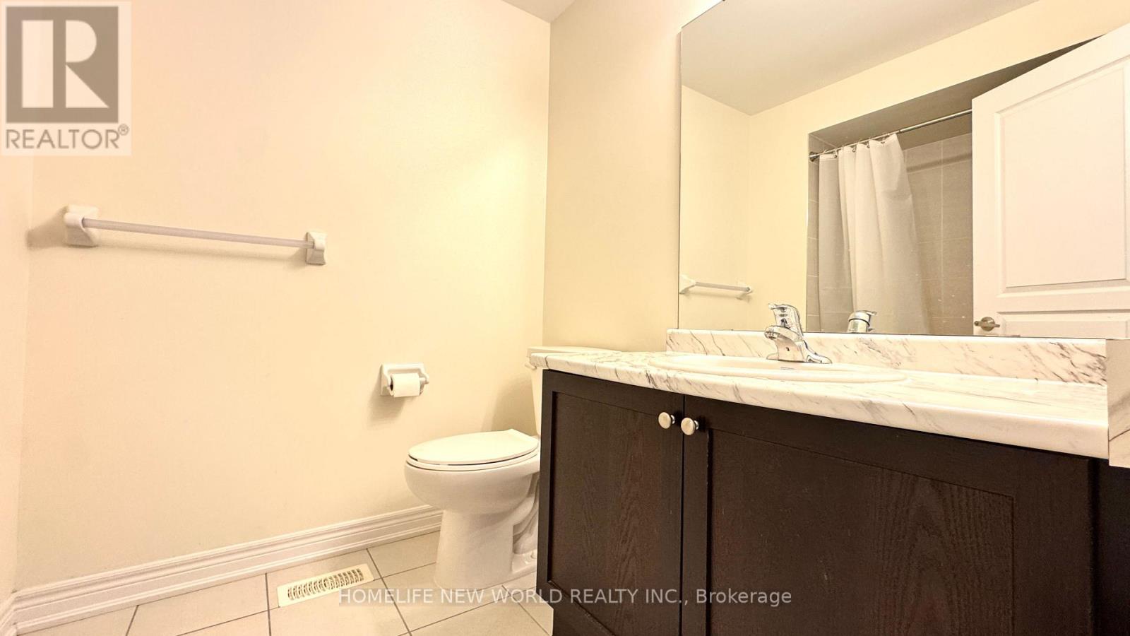 32 Falconridge Terrace, East Gwillimbury, Ontario  L9N 0R2 - Photo 18 - N13588426
