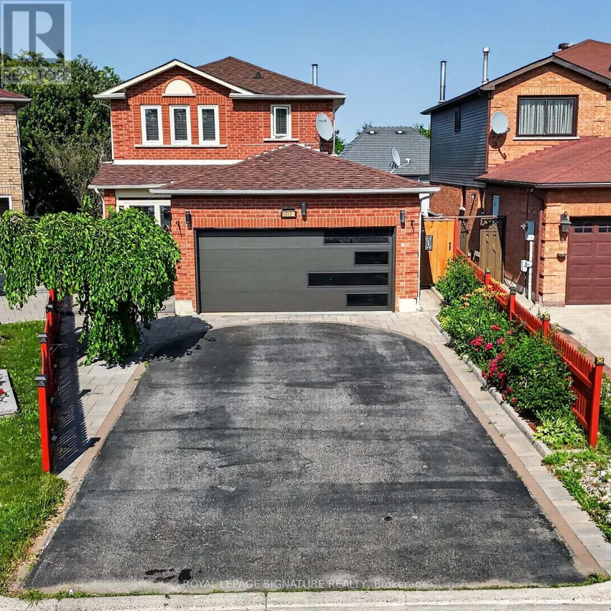 1642 PEPPERWOOD GATE, Pickering, Ontario