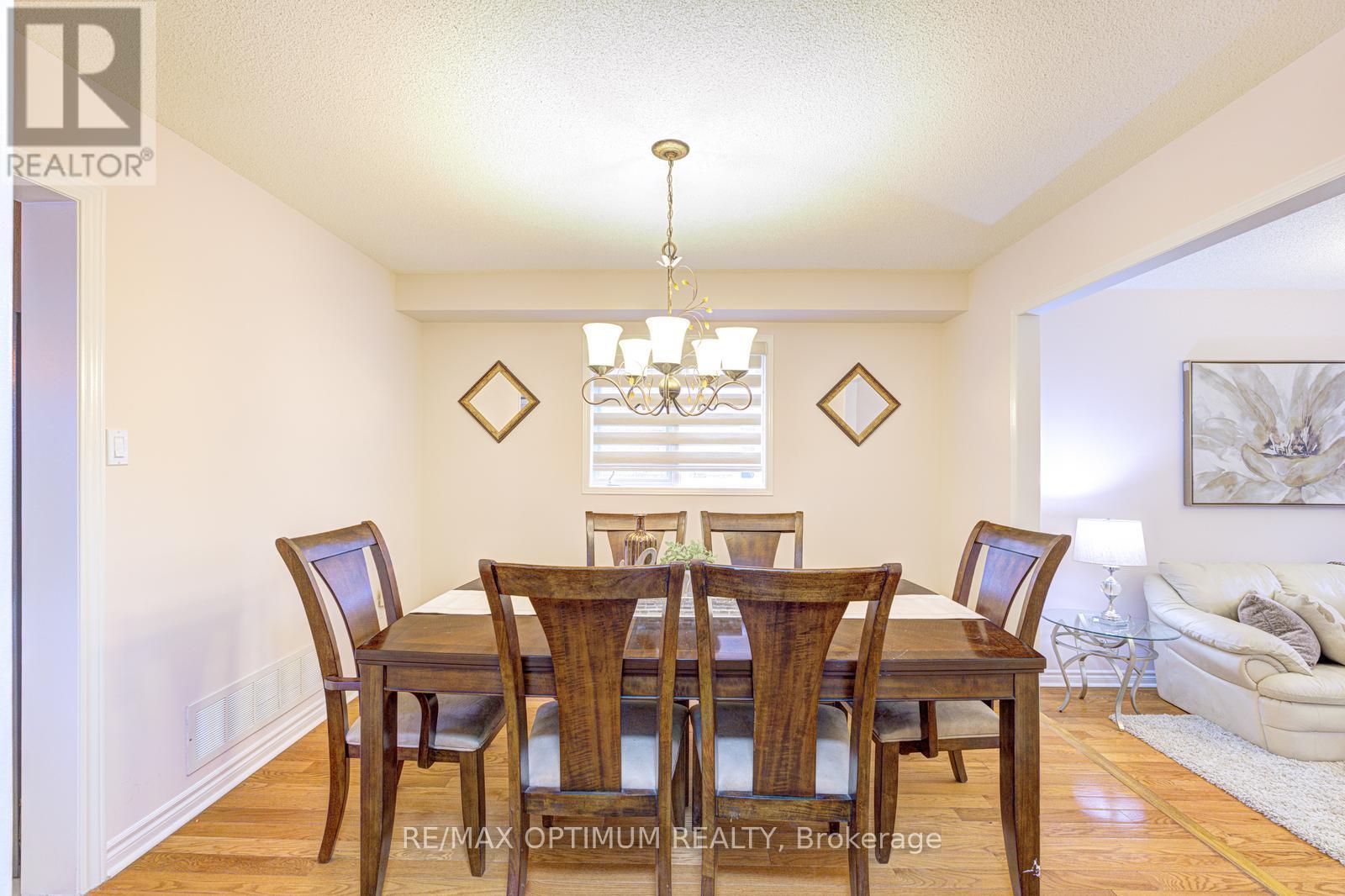1466 Willowvale Gardens, Mississauga, Ontario  L5V 1T7 - Photo 10 - W13588402