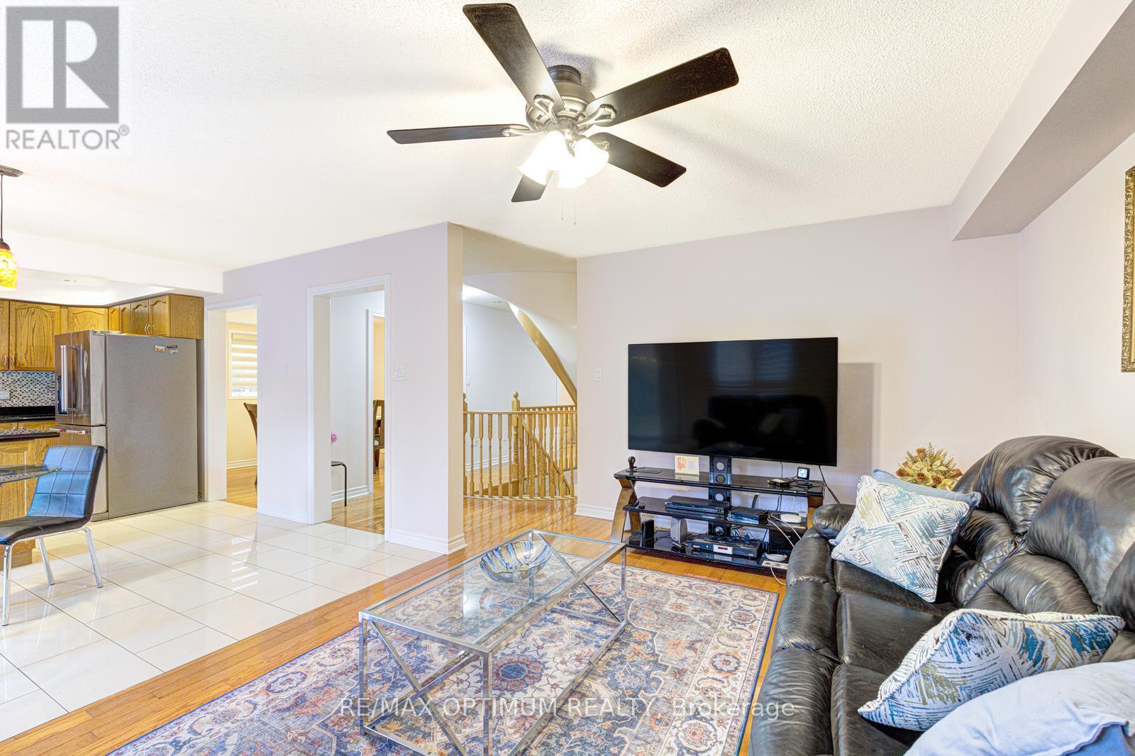 1466 Willowvale Gardens, Mississauga, Ontario  L5V 1T7 - Photo 15 - W13588402