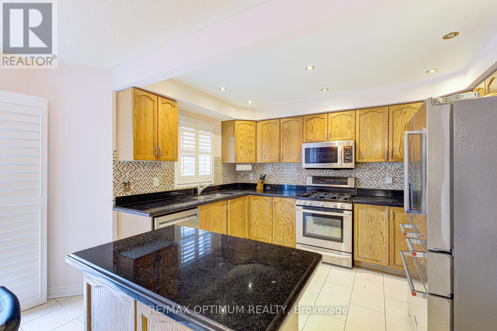 1466 Willowvale Gardens, Mississauga, Ontario  L5V 1T7 - Photo 17 - W13588402