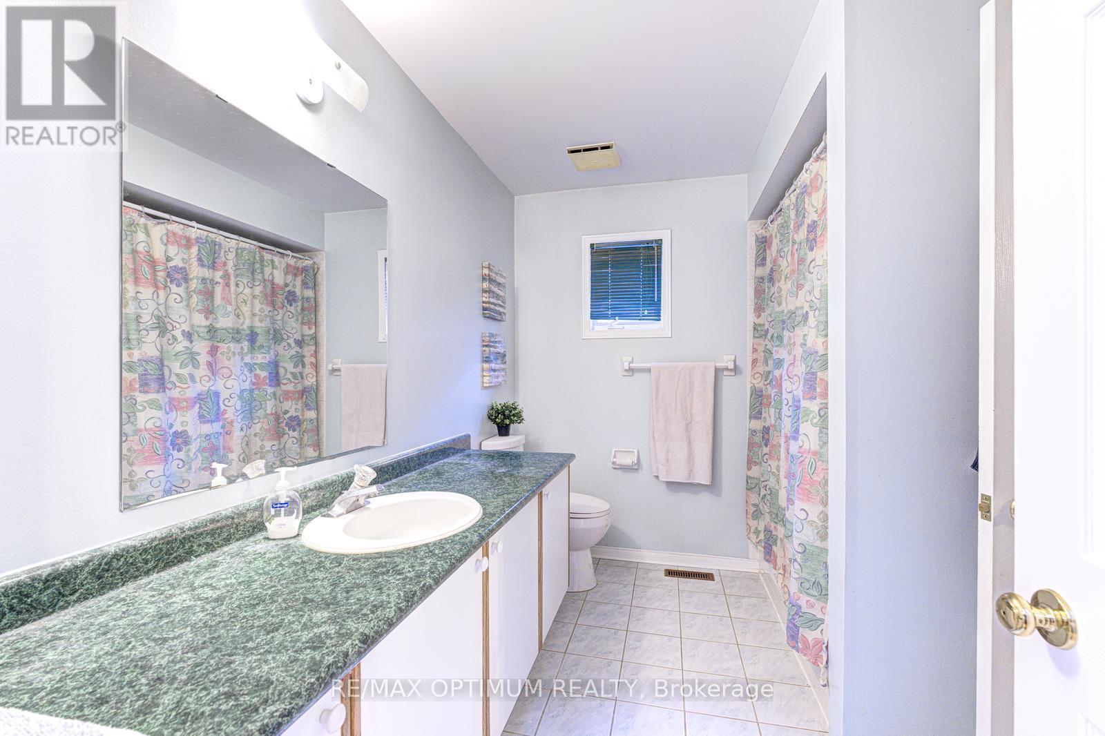 1466 Willowvale Gardens, Mississauga, Ontario  L5V 1T7 - Photo 31 - W13588402
