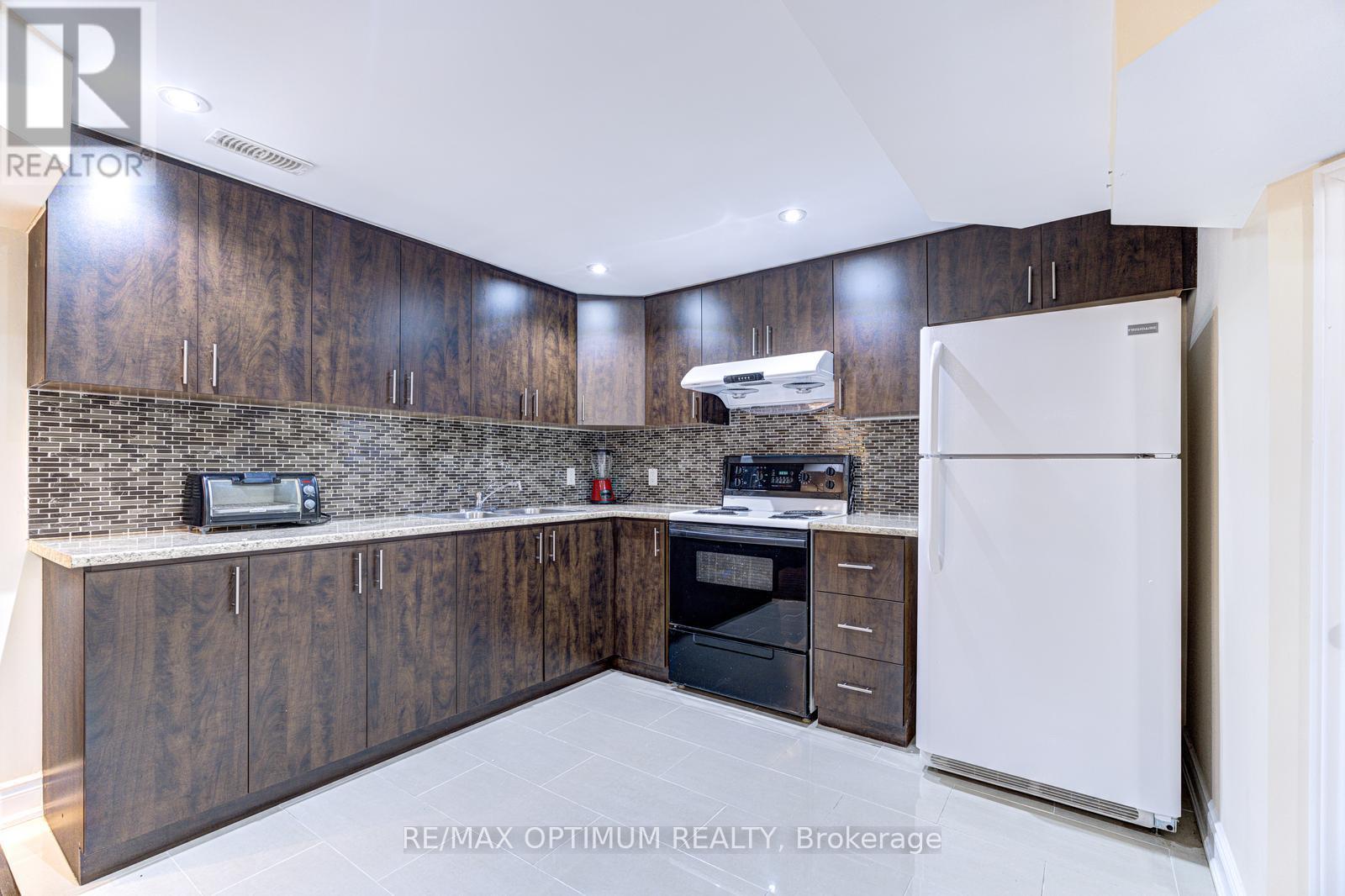 1466 Willowvale Gardens, Mississauga, Ontario  L5V 1T7 - Photo 42 - W13588402