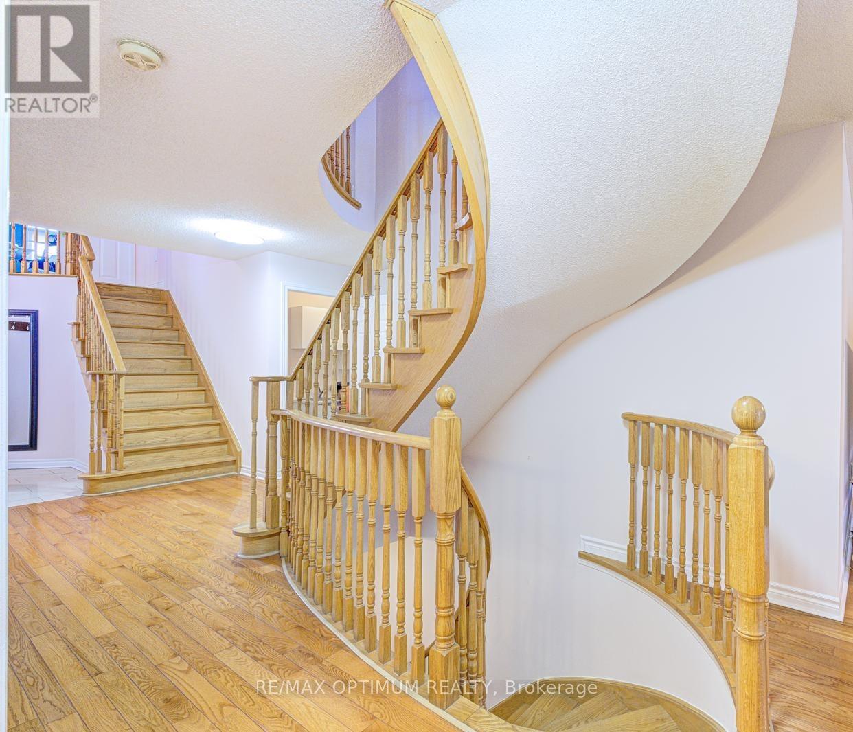 1466 Willowvale Gardens, Mississauga, Ontario  L5V 1T7 - Photo 5 - W13588402