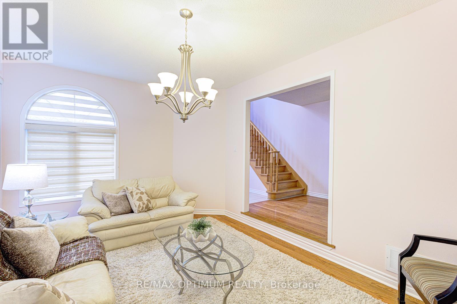 1466 Willowvale Gardens, Mississauga, Ontario  L5V 1T7 - Photo 9 - W13588402