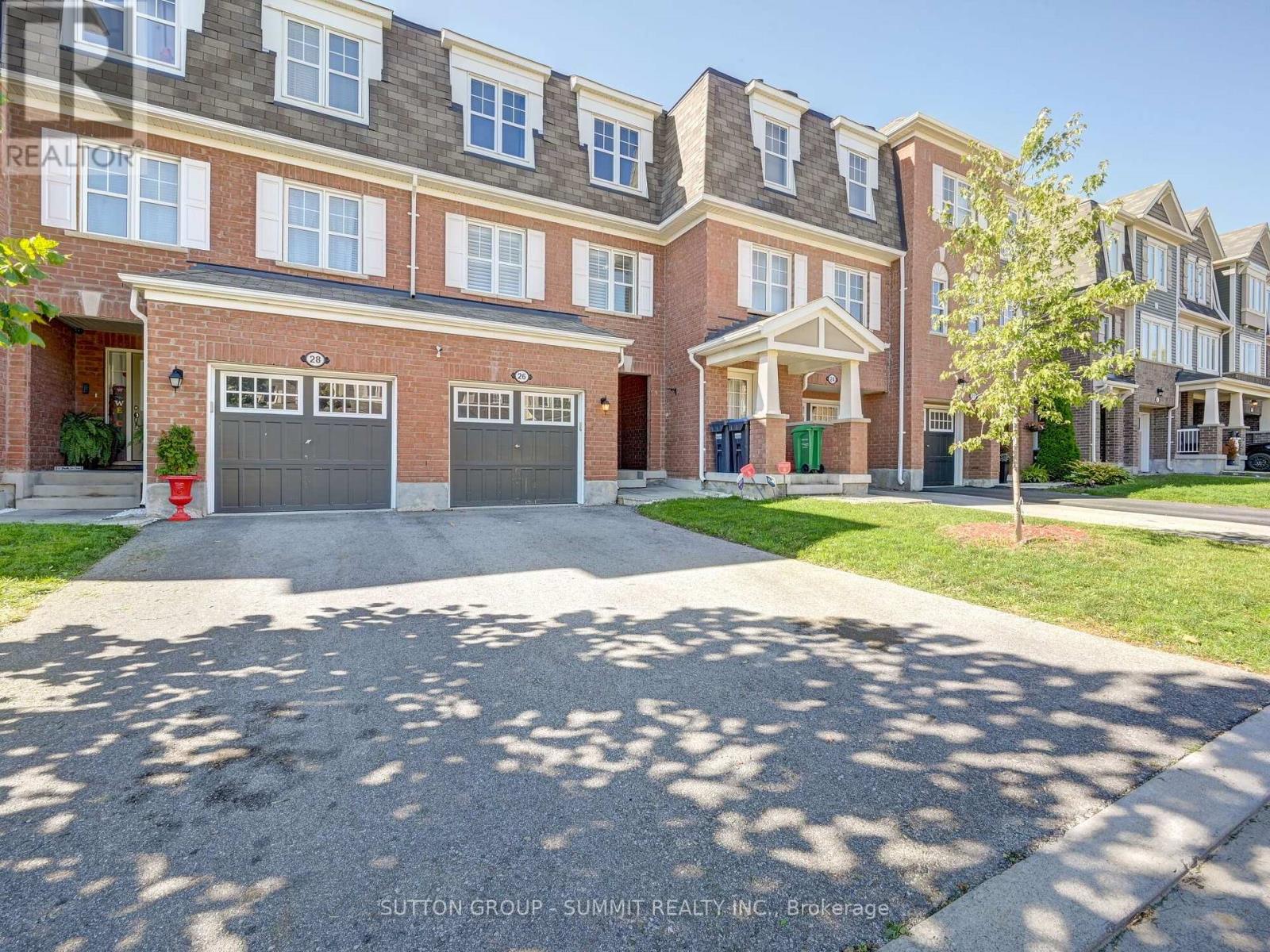 26 Quillberry Close, Brampton, Ontario  L7A 4N8 - Photo 2 - W13588404
