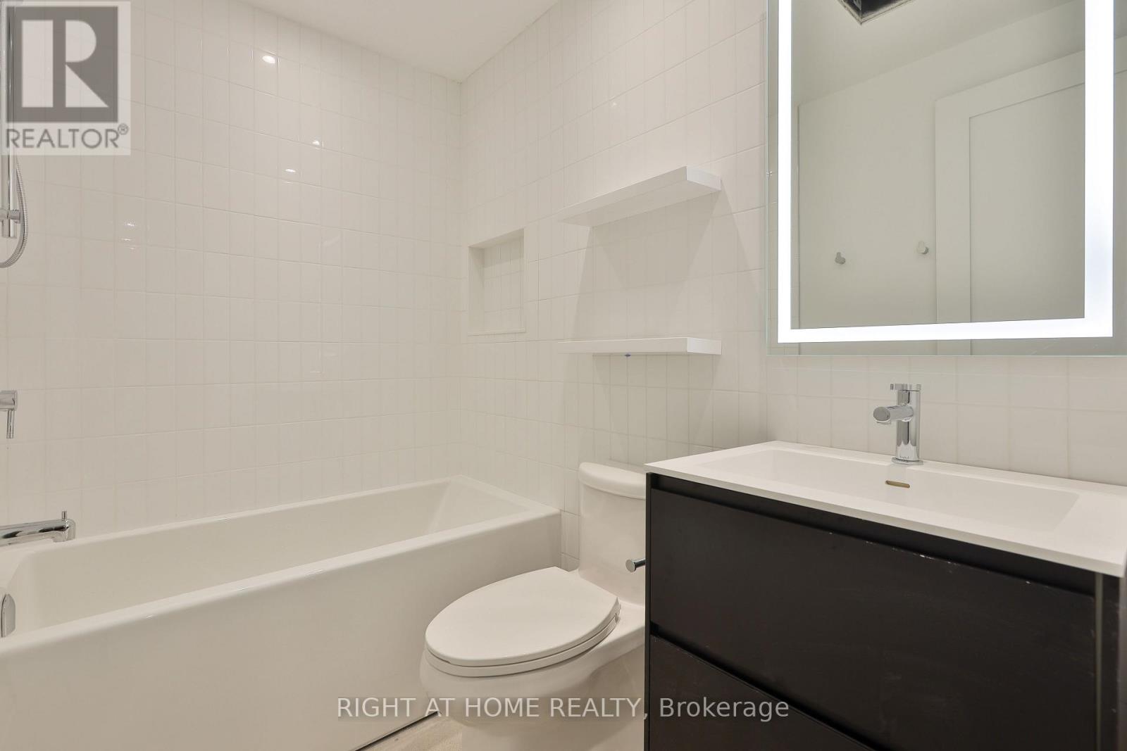4 - 266 Indian Grove, Toronto, Ontario  M6P 2K5 - Photo 7 - W13588418