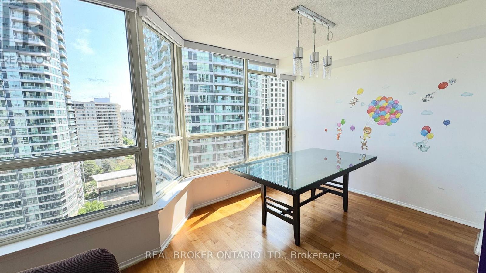1608 - 55 Elm Drive W, Mississauga, Ontario  L5E 3J3 - Photo 3 - W13588556