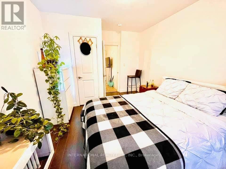 2a - 1262 Bloor Street W, Toronto, Ontario  M6H 1N5 - Photo 4 - W13588604