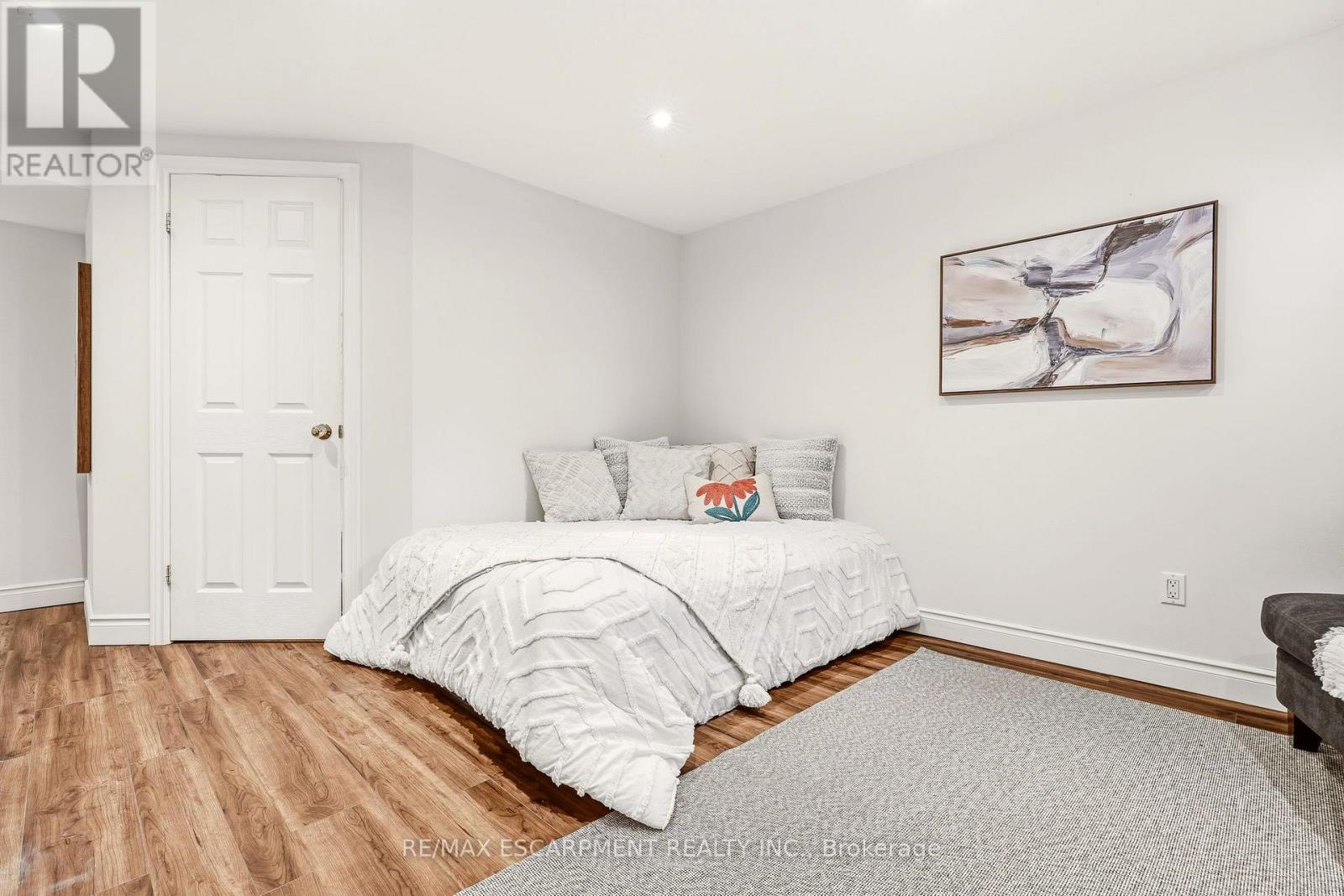 5116 Silvercreek Drive, Burlington, Ontario  L7L 6K5 - Photo 38 - W13588676
