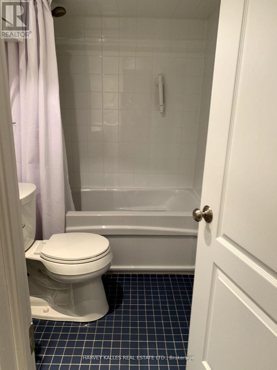 Bsmnt - 92 Westmoreland Avenue, Toronto, Ontario  M6H 2Z7 - Photo 12 - W13588702