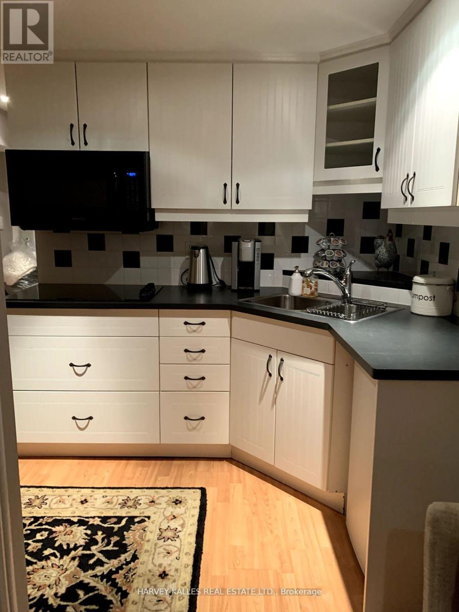 Bsmnt - 92 Westmoreland Avenue, Toronto, Ontario  M6H 2Z7 - Photo 9 - W13588702