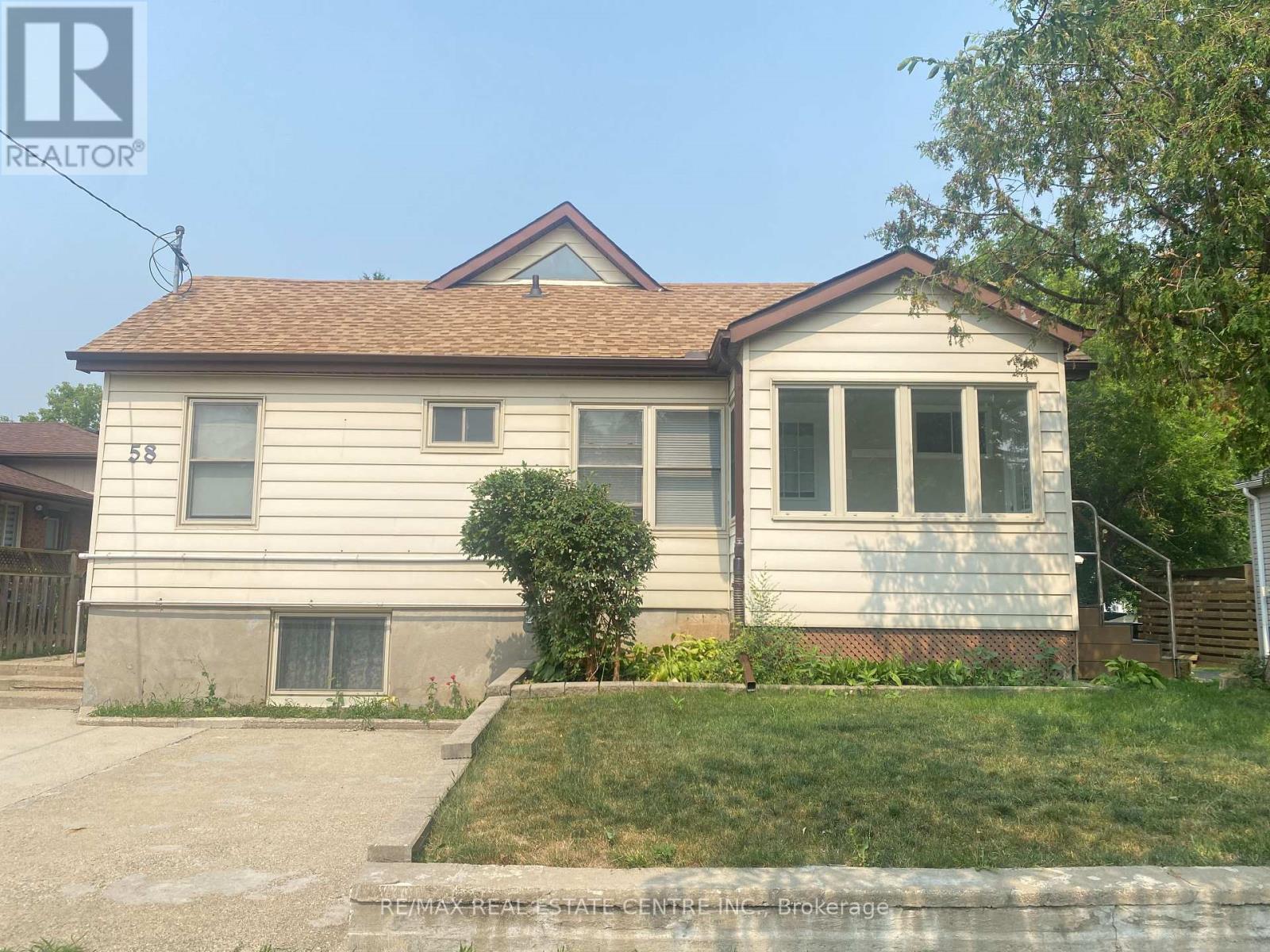 58A FIFTH AVENUE, Kitchener, Ontario