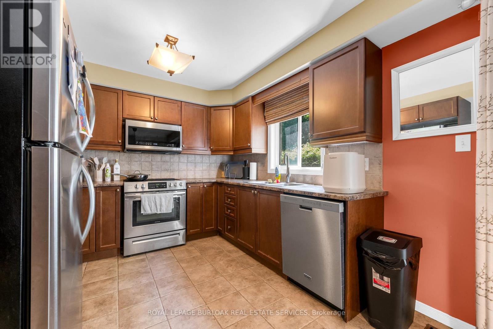 16 - 7 Southside Place, Hamilton, Ontario  L9C 7W6 - Photo 12 - X13588584