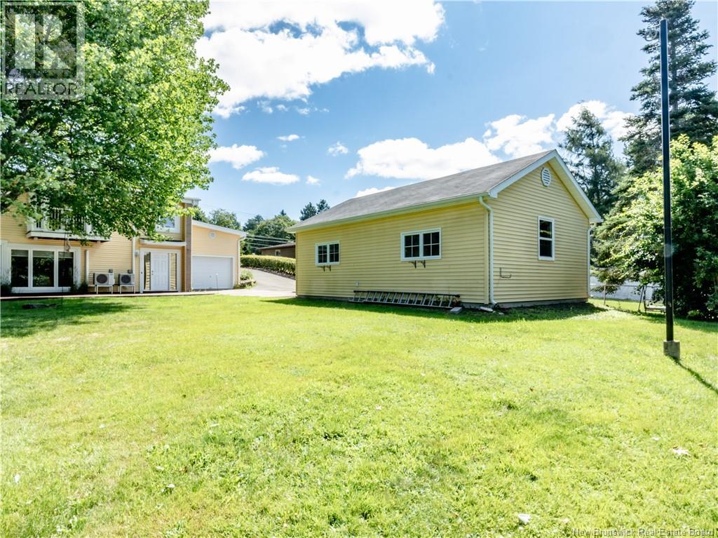 1137 Amirault, Dieppe, New Brunswick  E1A 1E1 - Photo 34 - NB144442