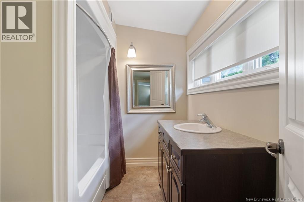 1137 Amirault, Dieppe, New Brunswick  E1A 1E1 - Photo 23 - NB144442