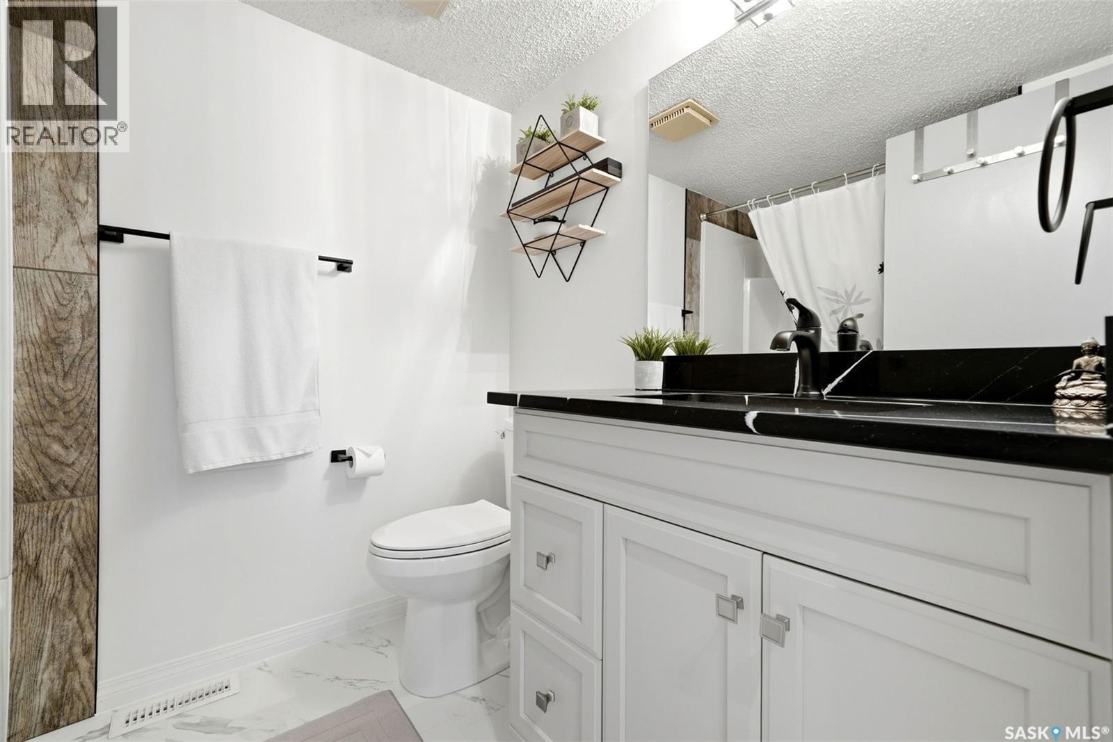 82 Cedar Meadow Drive, Regina, Saskatchewan  S4X 3J6 - Photo 14 - SK043238