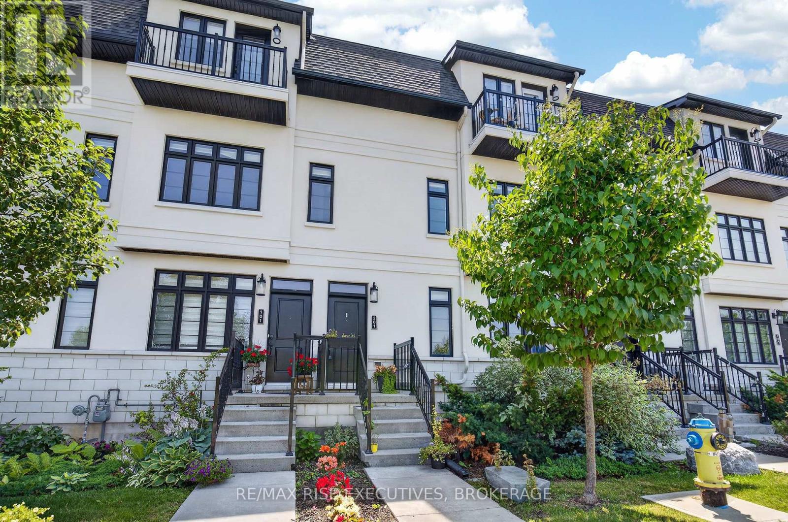 201 - 1015 Terra Verde Way, Kingston, Ontario