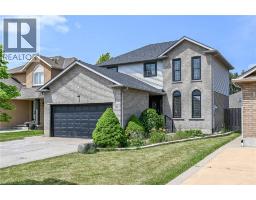 21 SPRINGGARDEN Crescent, Hamilton, Ontario