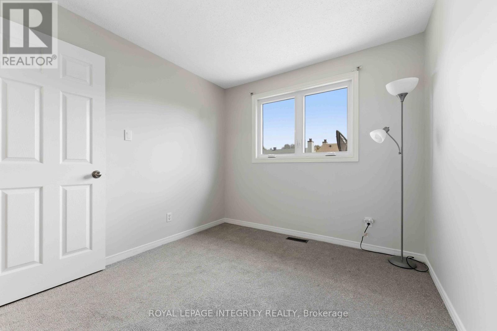 1455 Bradshaw Crescent, Ottawa, Ontario  K1B 5G1 - Photo 14 - X13588760