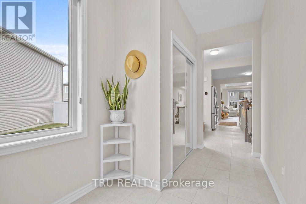 731 Brittanic Road, Ottawa, Ontario  K2V 0N7 - Photo 4 - X13588770