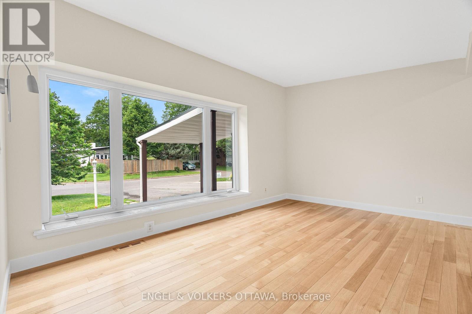 977 Blythdale Road, Ottawa, Ontario  K2A 3N9 - Photo 6 - X13588868