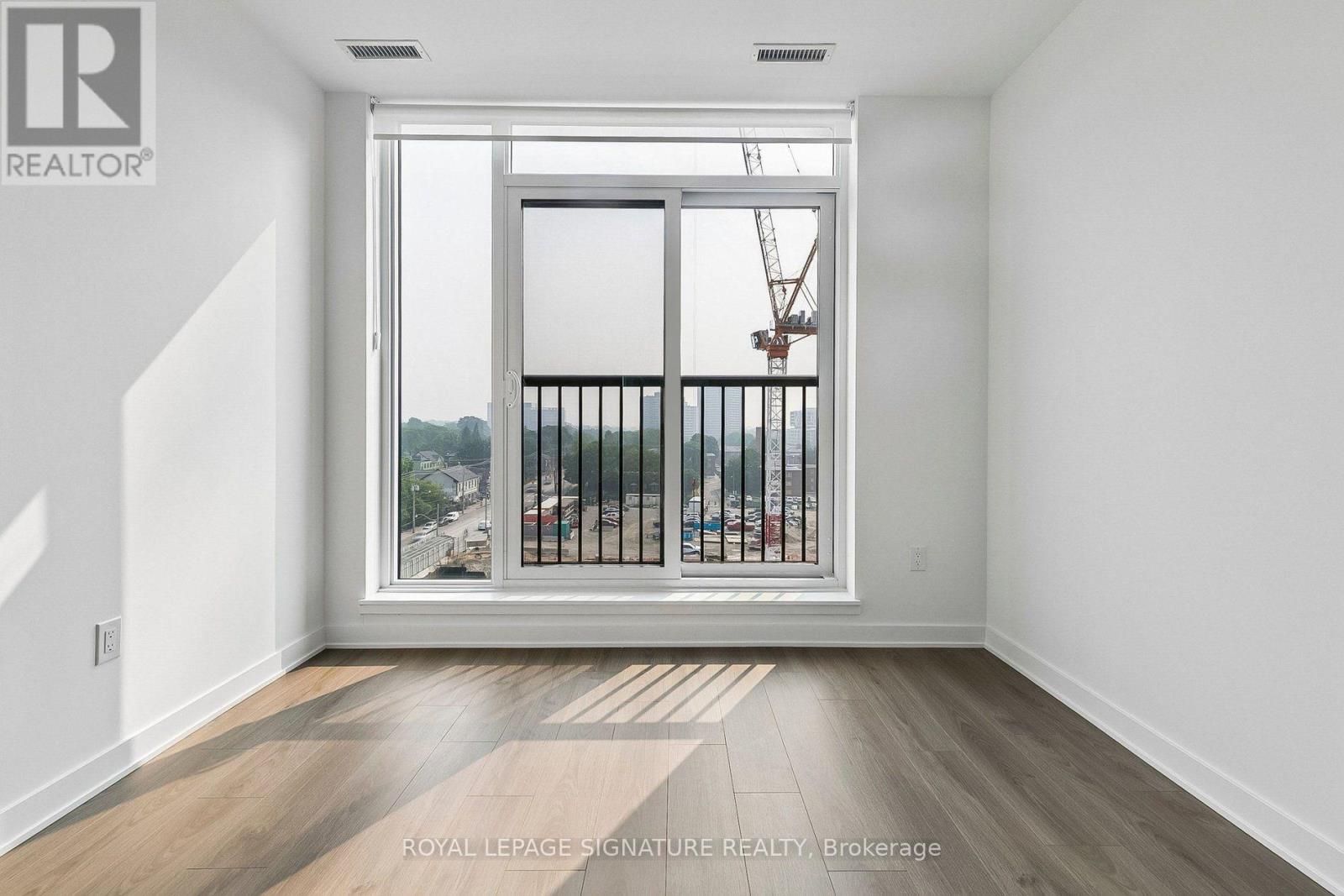 644 - 30 Dreamers Way, Toronto, Ontario  M5A 0Z1 - Photo 6 - C13567330