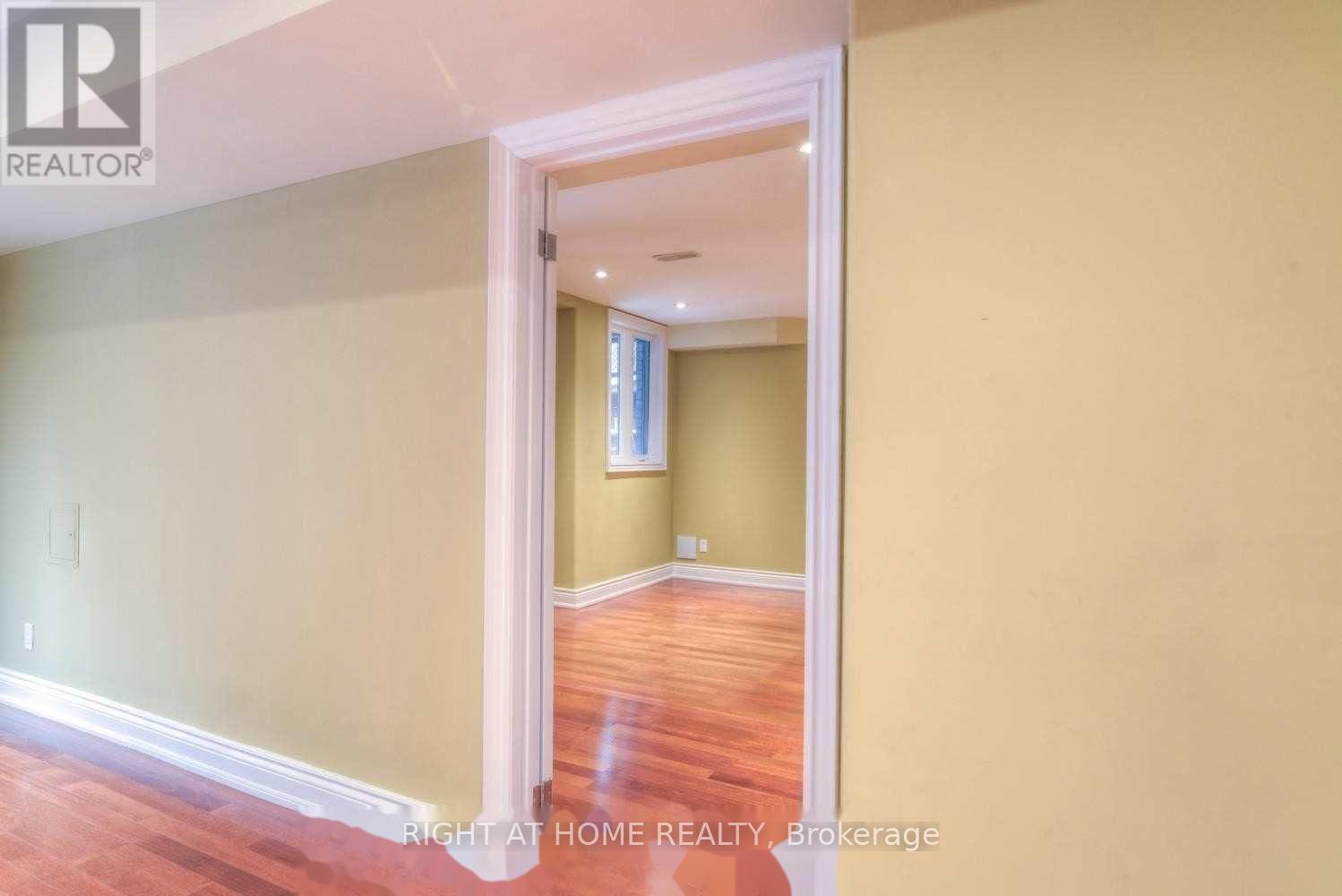 Lower - 142 Ner Israel Drive, Vaughan, Ontario L4J 9K8 - Photo 10 - N13502774