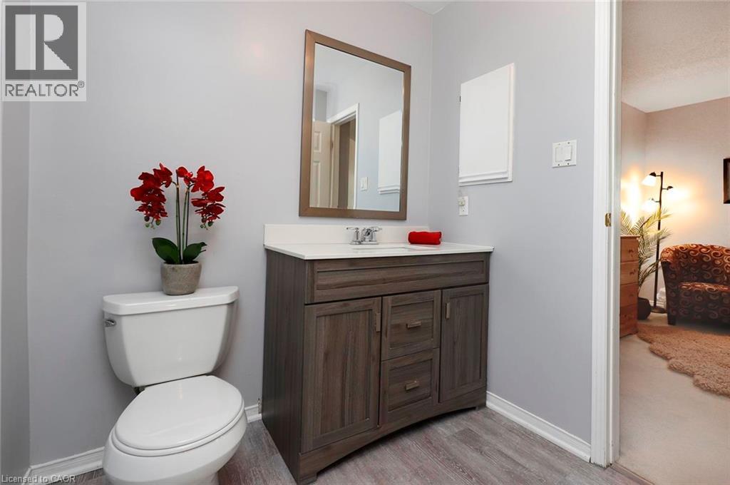 1226 Kirstie Court Unit# 34, Oakville, Ontario  L6H 5C4 - Photo 21 - 40846568