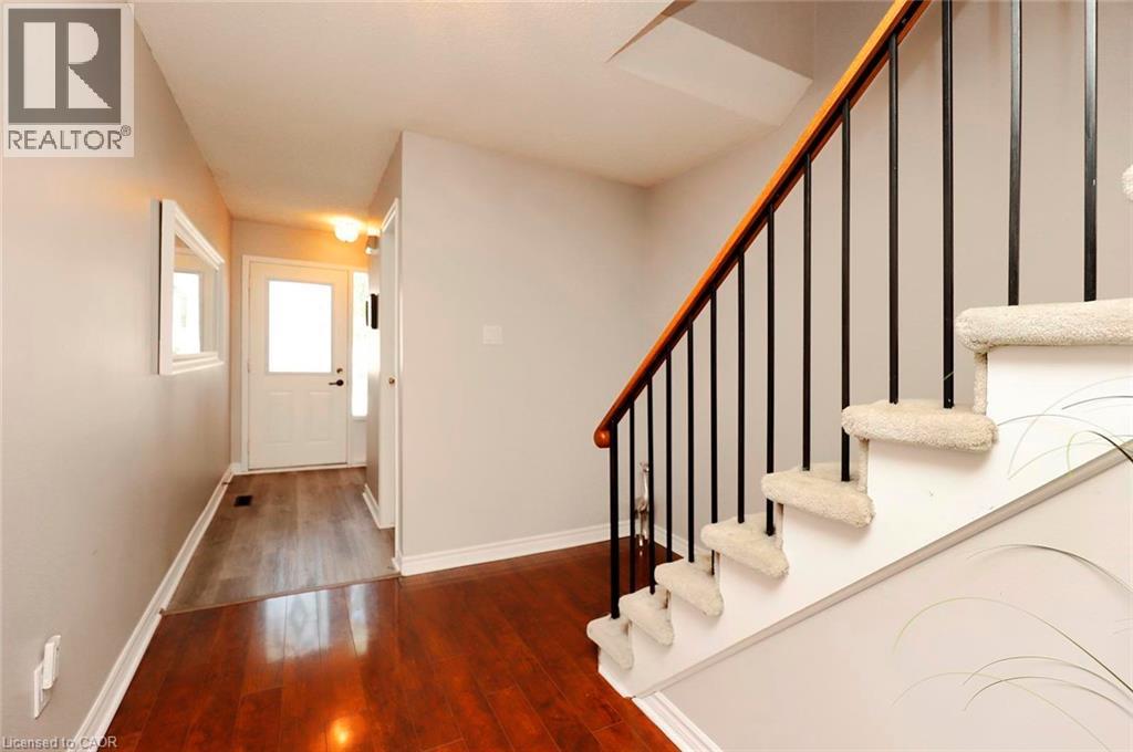 1226 Kirstie Court Unit# 34, Oakville, Ontario  L6H 5C4 - Photo 4 - 40846568