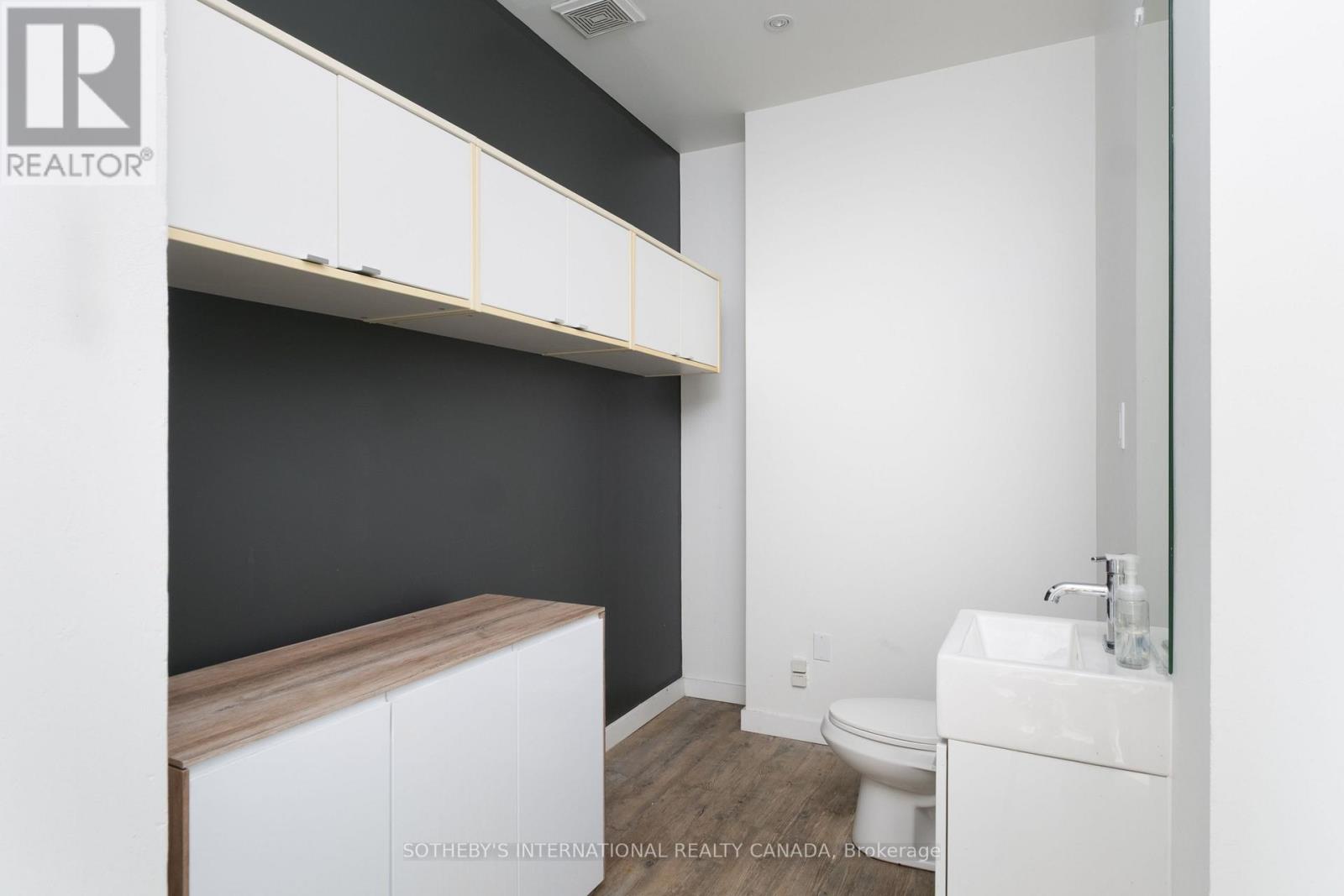 74 Adelaide Street E, Toronto, Ontario  M5C 2R6 - Photo 10 - C13588774