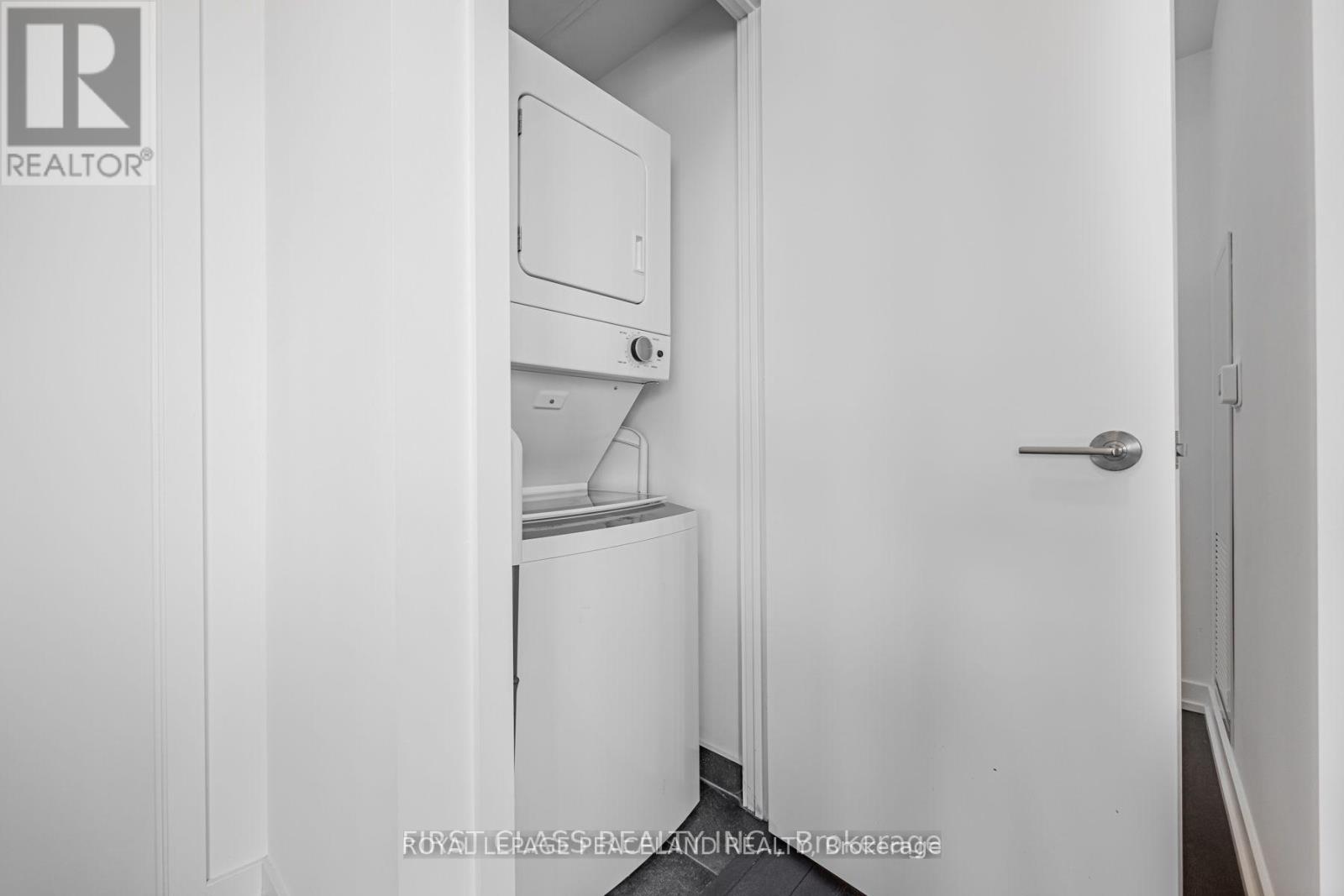 1608 - 203 College Street, Toronto, Ontario  M5T 1P9 - Photo 15 - C13588816