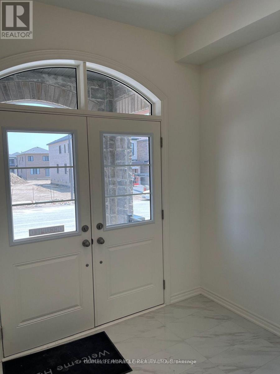 2144 Coppermine Street, Oshawa, Ontario  L1L 0T1 - Photo 3 - E13588838