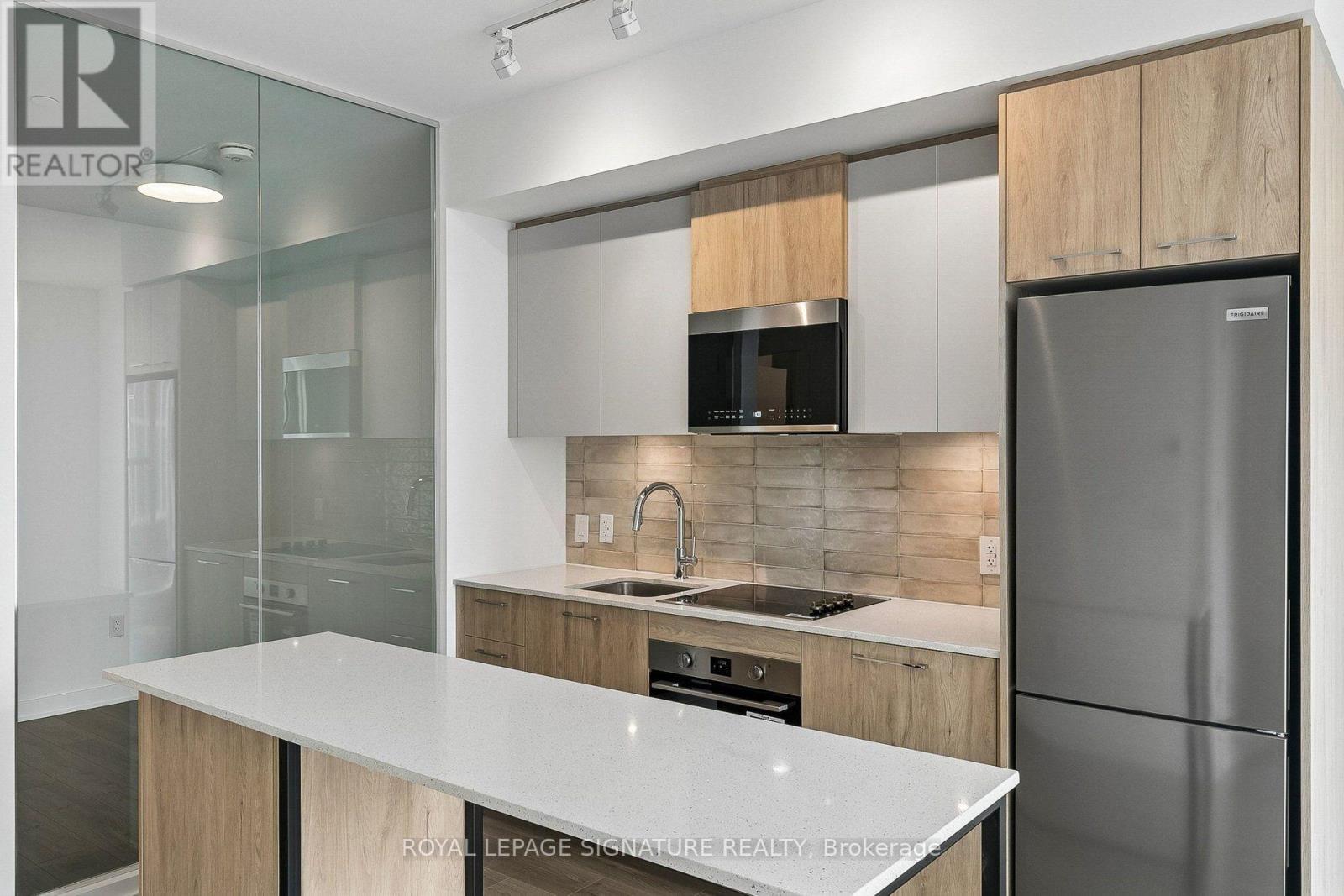 1014 - 30 Dreamers Way, Toronto, Ontario  M5A 0Z1 - Photo 3 - C13567328
