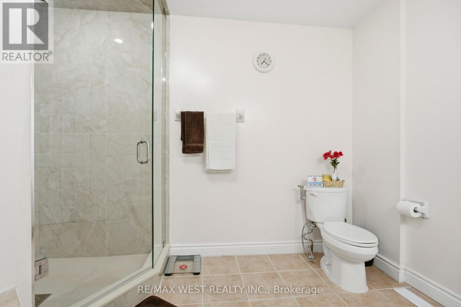 34 Wycombe Rd Road, Toronto, Ontario  M3M 2W7 - Photo 21 - W13588866