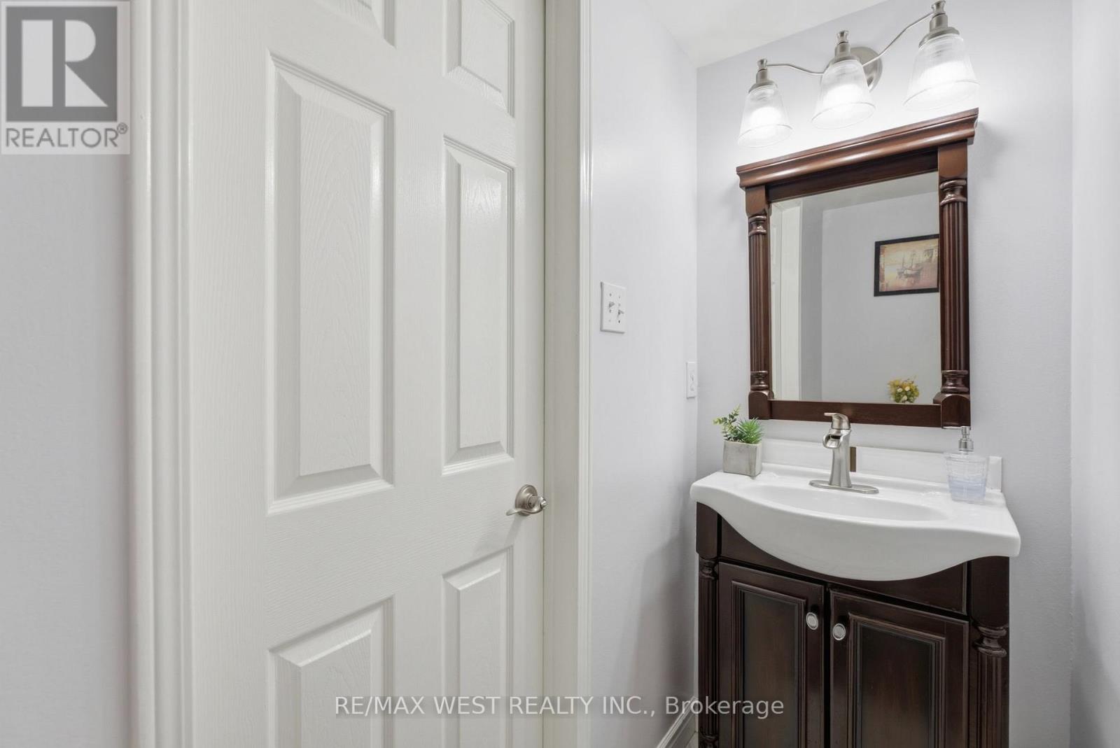 34 Wycombe Rd Road, Toronto, Ontario  M3M 2W7 - Photo 27 - W13588866