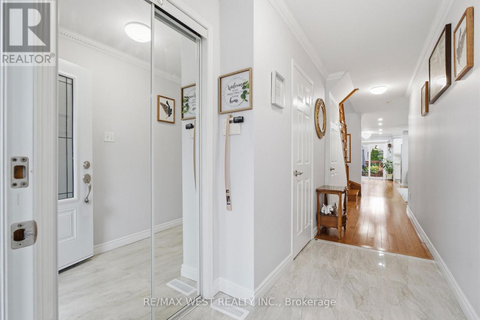 34 Wycombe Rd Road, Toronto, Ontario  M3M 2W7 - Photo 4 - W13588866