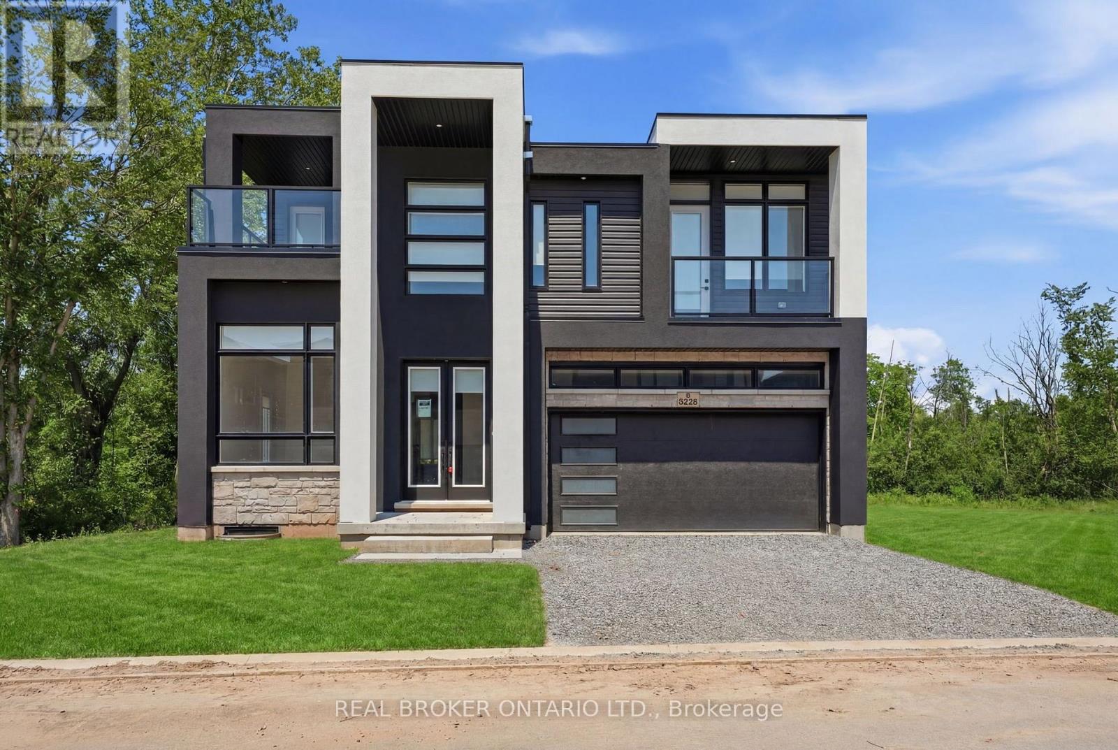 6325 JEWEL COMMON, Niagara Falls, Ontario