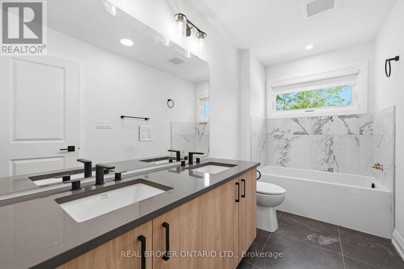 6325 Jewel Common, Niagara Falls, Ontario  L2G 7L5 - Photo 14 - X13588764