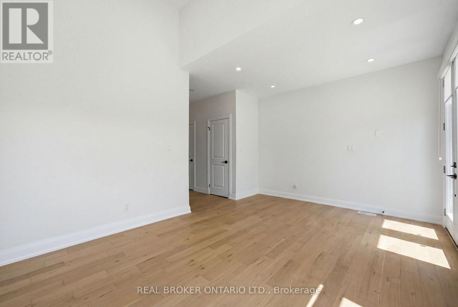 6325 Jewel Common, Niagara Falls, Ontario  L2G 7L5 - Photo 5 - X13588764