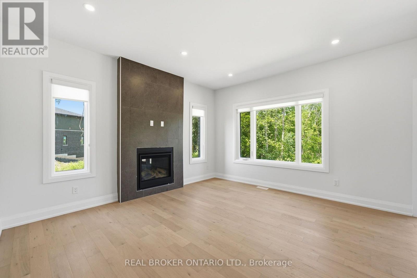 6325 Jewel Common, Niagara Falls, Ontario  L2G 7L5 - Photo 7 - X13588764