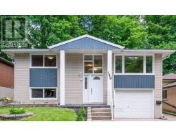 146 COACH HILL DRIVE, Kitchener, Ontario