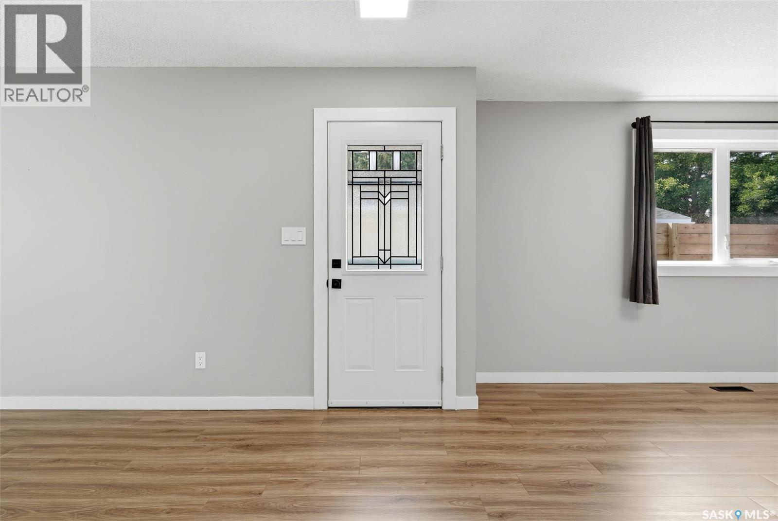 214 Church Drive, Regina, Saskatchewan  S4X 1M1 - Photo 2 - SK043229