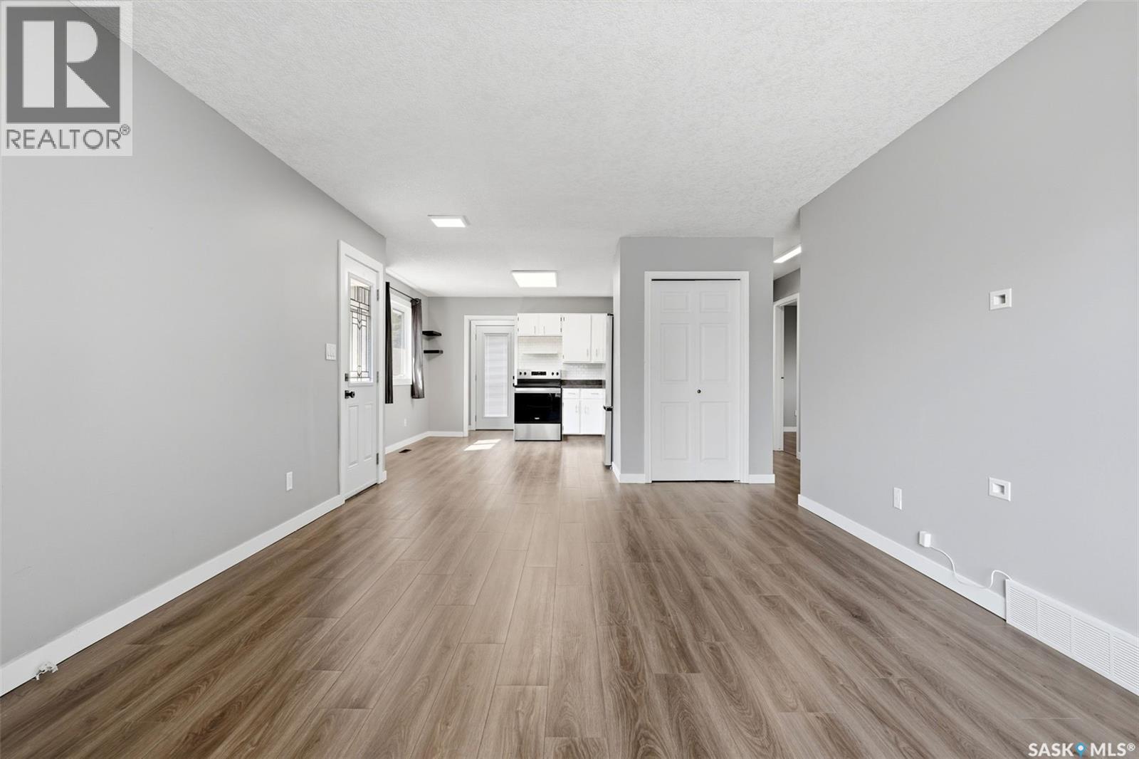 214 Church Drive, Regina, Saskatchewan  S4X 1M1 - Photo 6 - SK043229