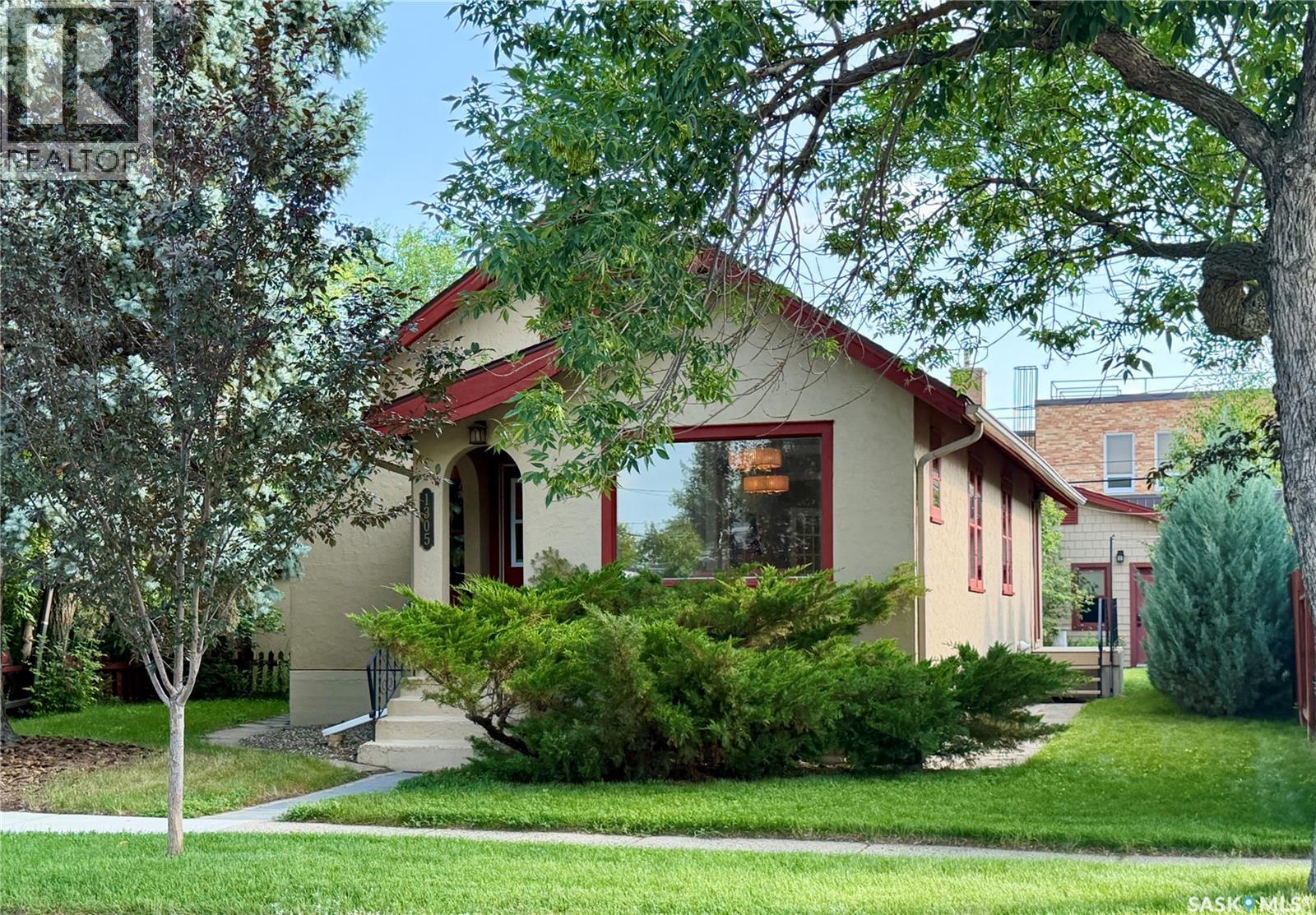 1305 2nd STREET, estevan, Saskatchewan