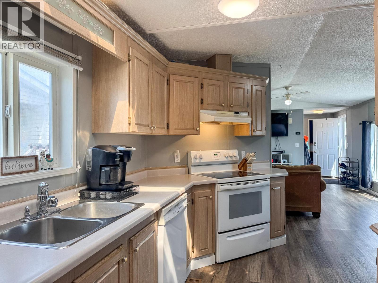 332 Mission Place, Cranbrook, British Columbia  V1C 6M9 - Photo 9 - 10395257